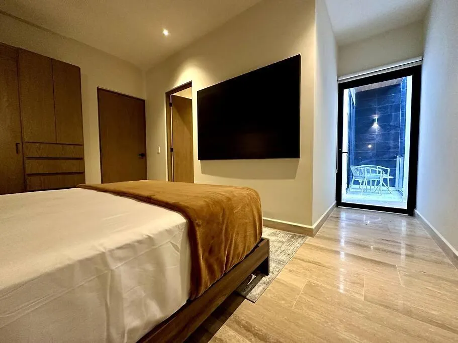 2Br Modern Condo With Rooftop Pool - Prime Location By Solmar Rentals Playa del Carmen