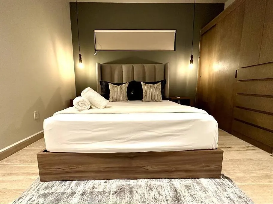 2Br Modern Condo With Rooftop Pool - Prime Location By Solmar Rentals Playa del Carmen Messico