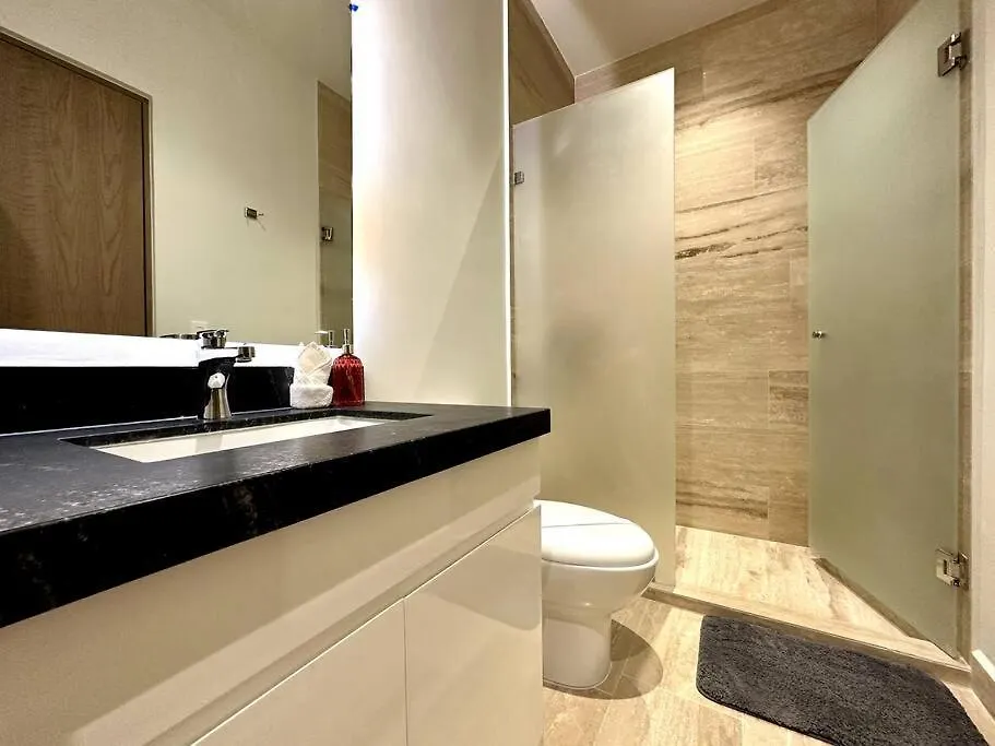 Appartamento 2Br Modern Condo With Rooftop Pool - Prime Location By Solmar Rentals Playa del Carmen