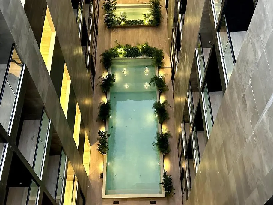 2Br Modern Condo With Rooftop Pool - Prime Location By Solmar Rentals Playa del Carmen Appartamento