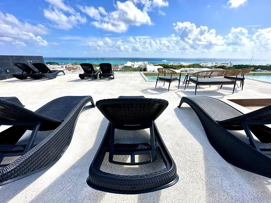 2Br Modern Condo With Rooftop Pool - Prime Location By Solmar Rentals Playa del Carmen