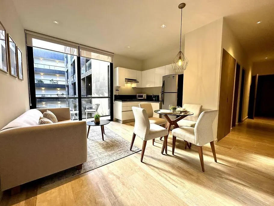 2Br Modern Condo With Rooftop Pool - Prime Location By Solmar Rentals Playa del Carmen Appartamento