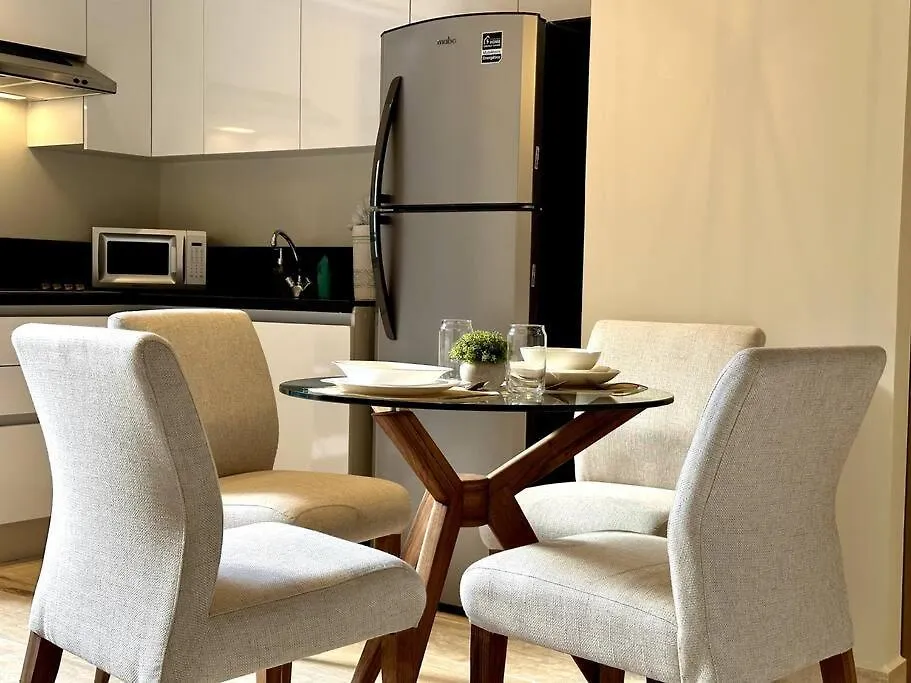 2Br Modern Condo With Rooftop Pool - Prime Location By Solmar Rentals Playa del Carmen Apartment