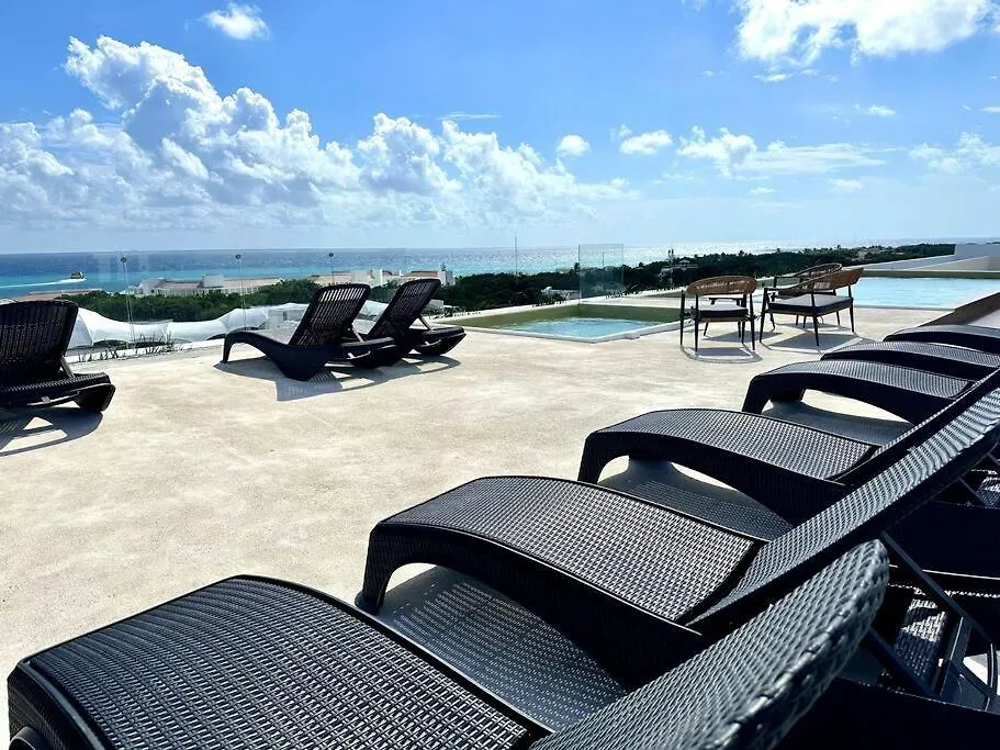 2Br Modern Condo With Rooftop Pool - Prime Location By Solmar Rentals Playa del Carmen Apartment